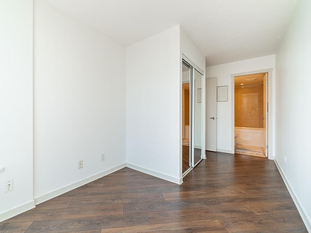 Listing Image for R3080922