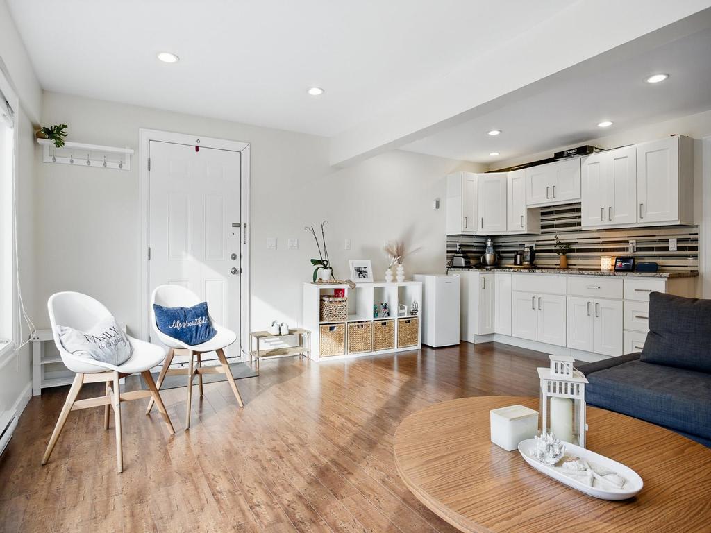 Listing Image for R3080927