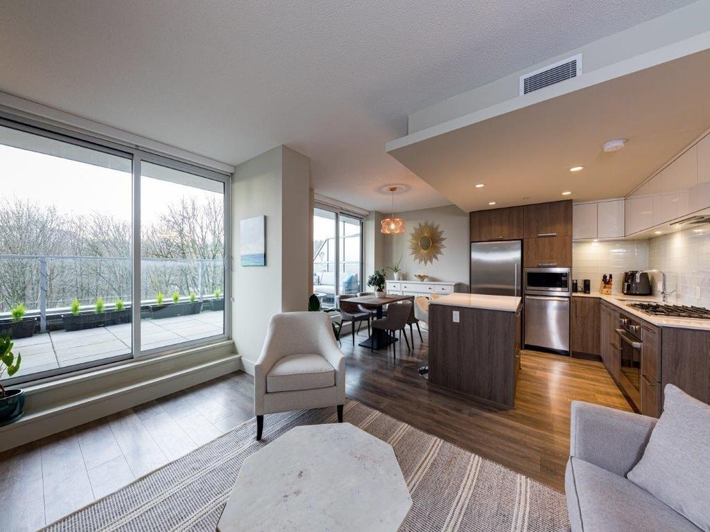 Listing Image for R3080930