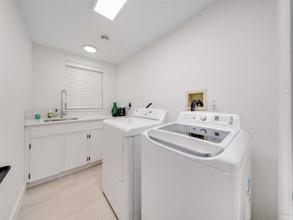 Listing Image for R3080973