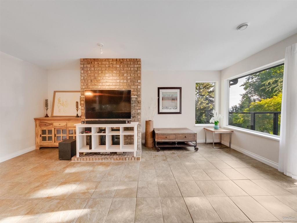 Listing Image for R3080973