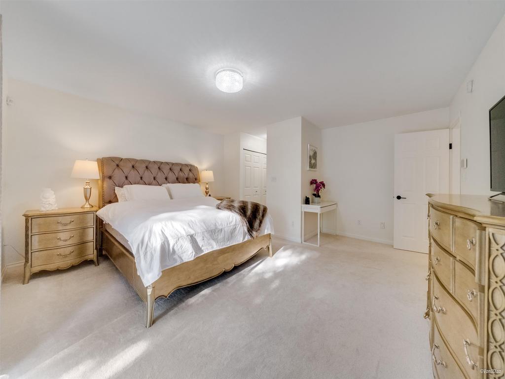 Listing Image for R3080973