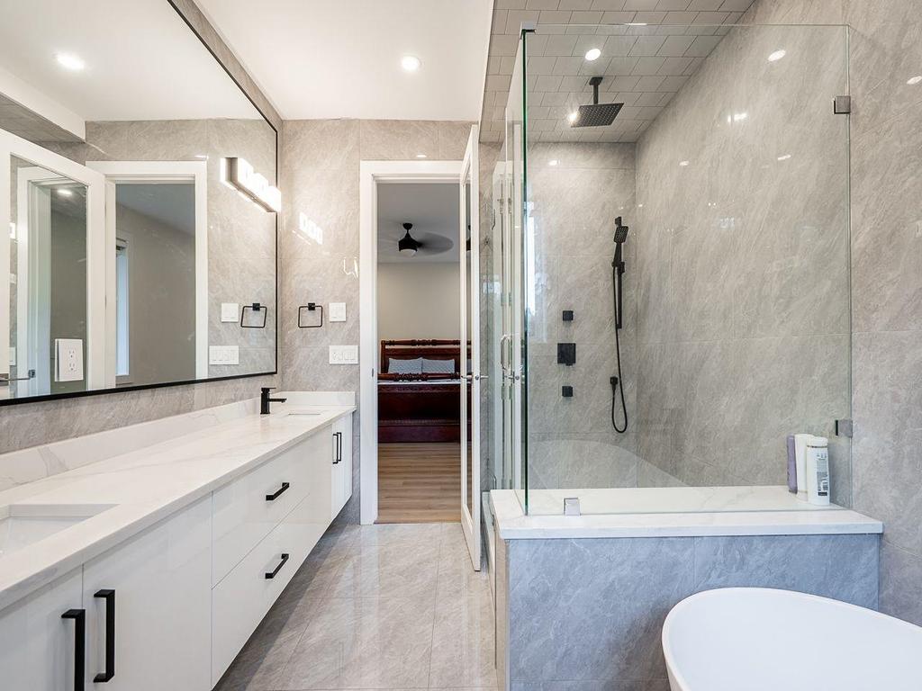 Listing Image for R3080977