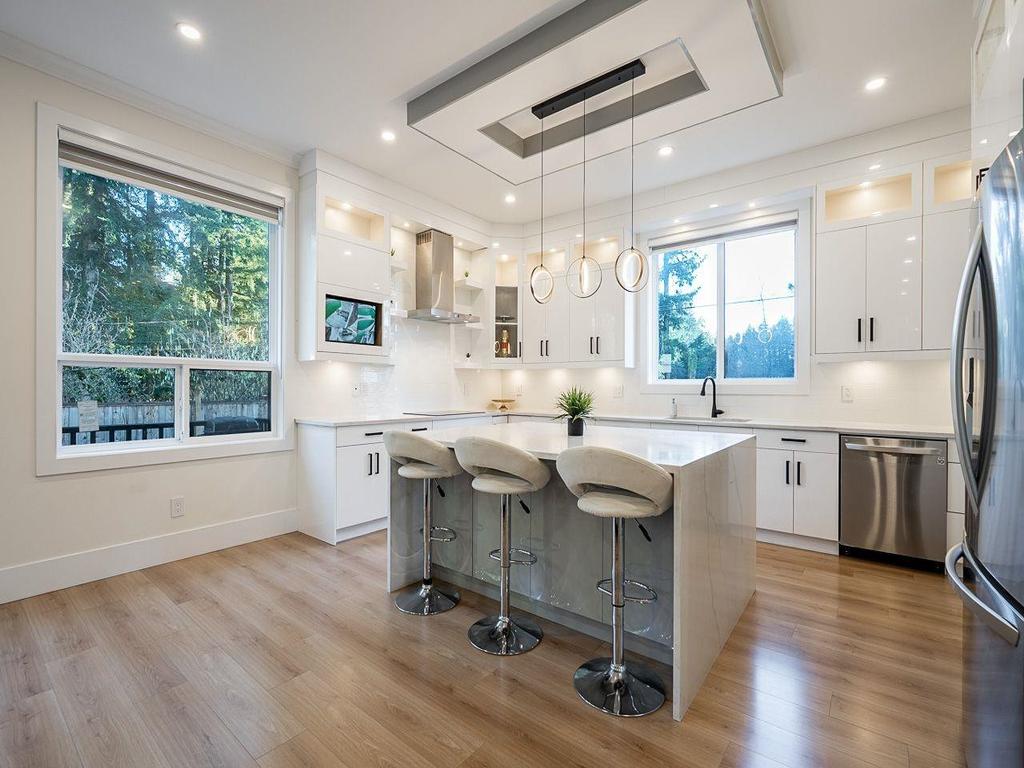 Listing Image for R3080977