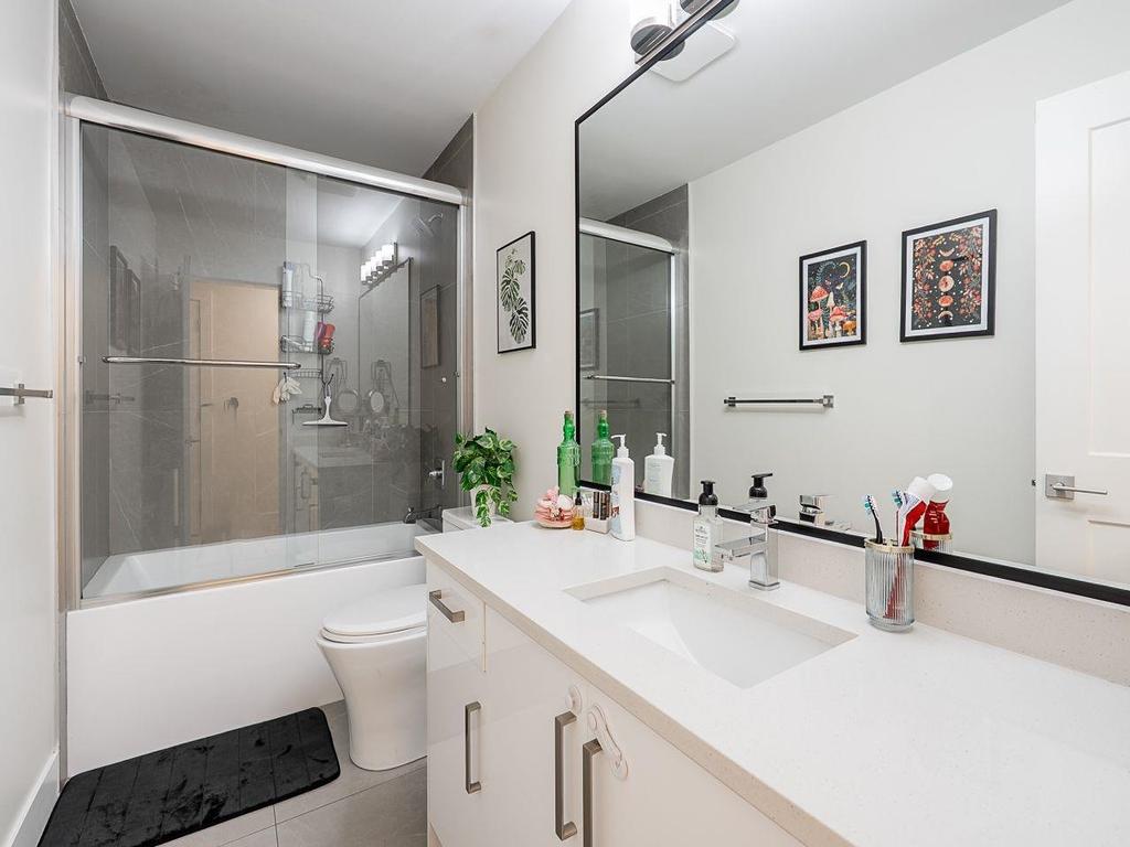 Listing Image for R3080977