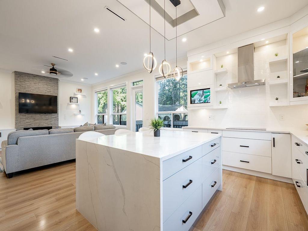 Listing Image for R3080977