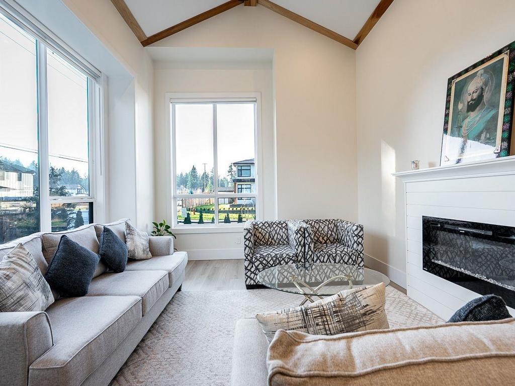 Listing Image for R3080977