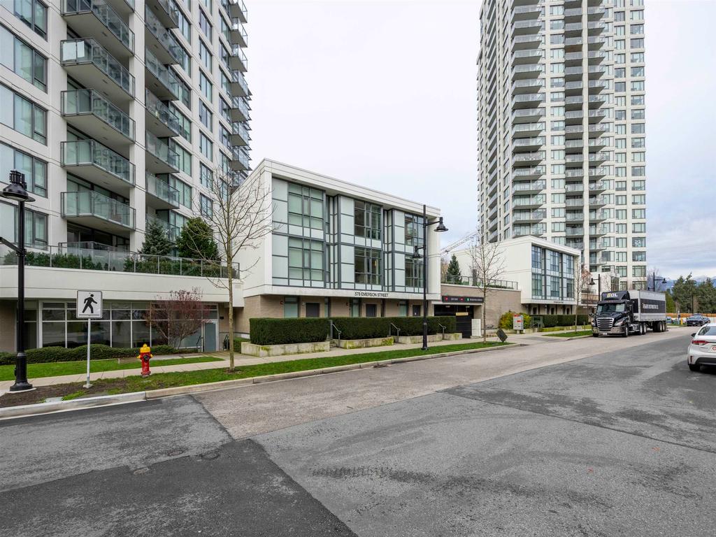 Listing Image for R3080980