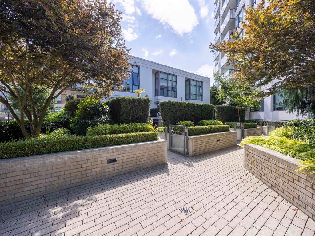 Listing Image for R3080980