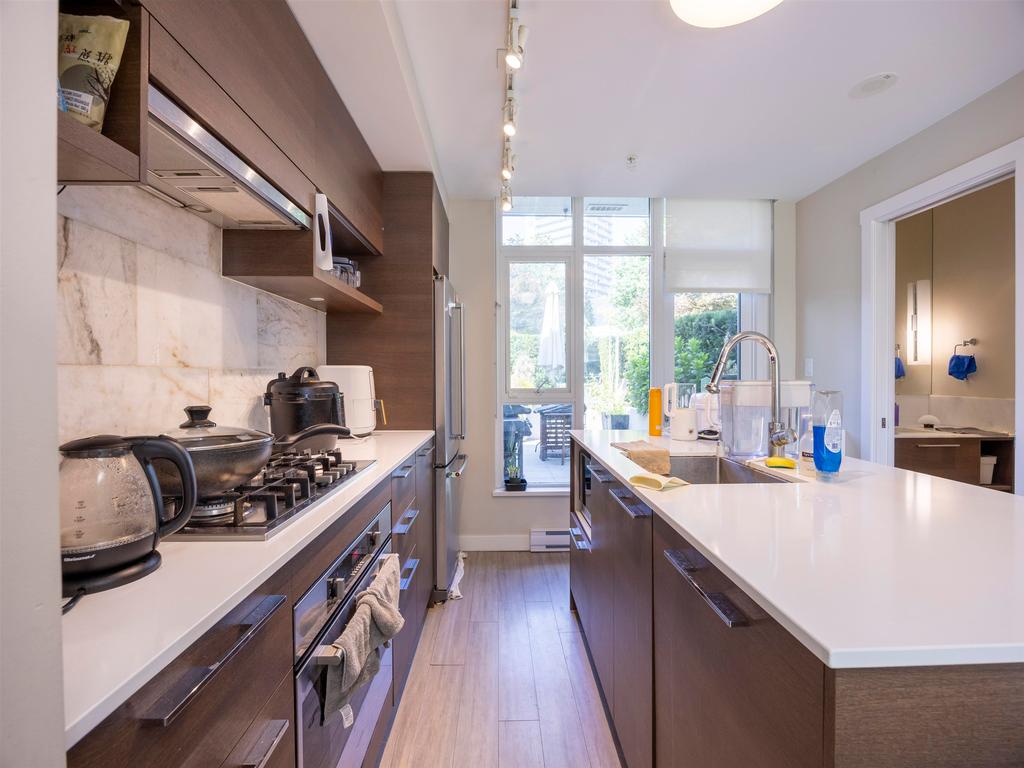 Listing Image for R3080980