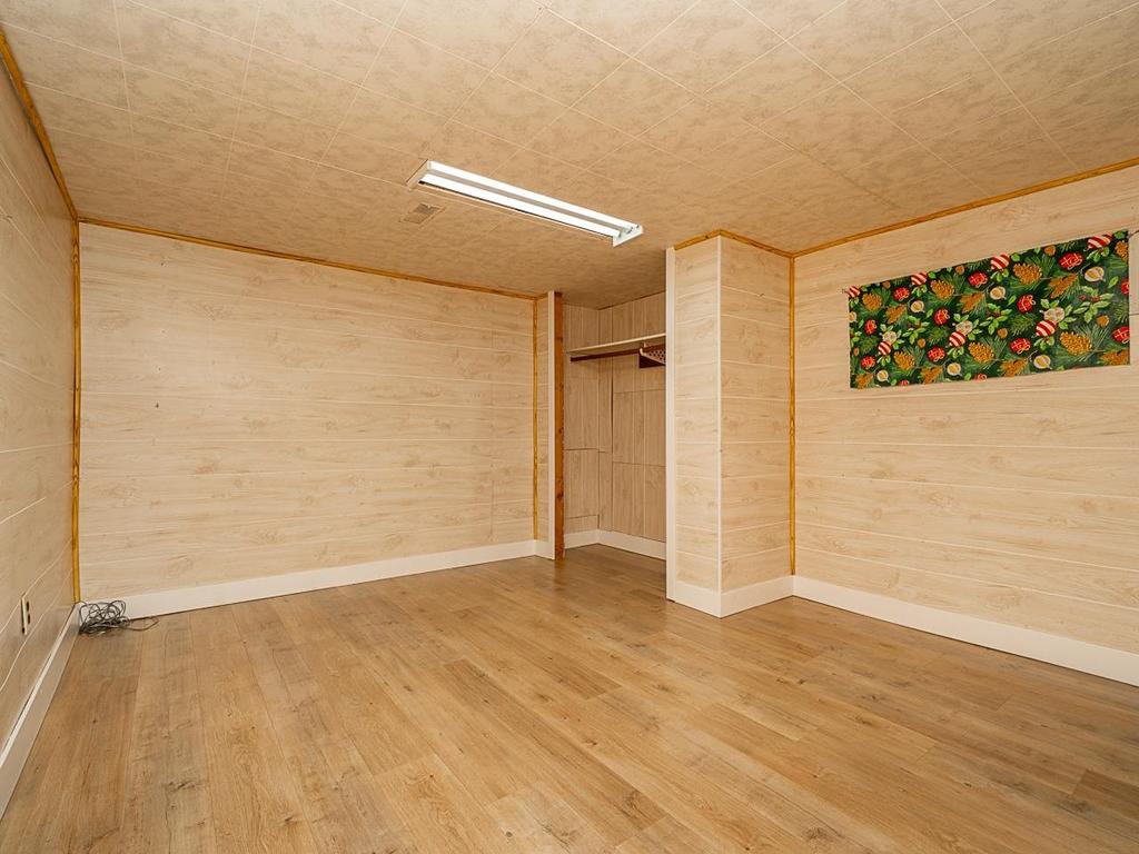 Listing Image for R3080983