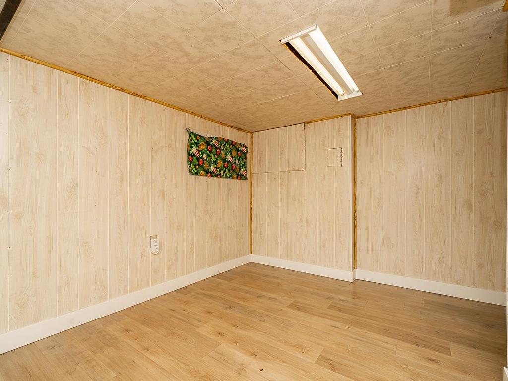 Listing Image for R3080983