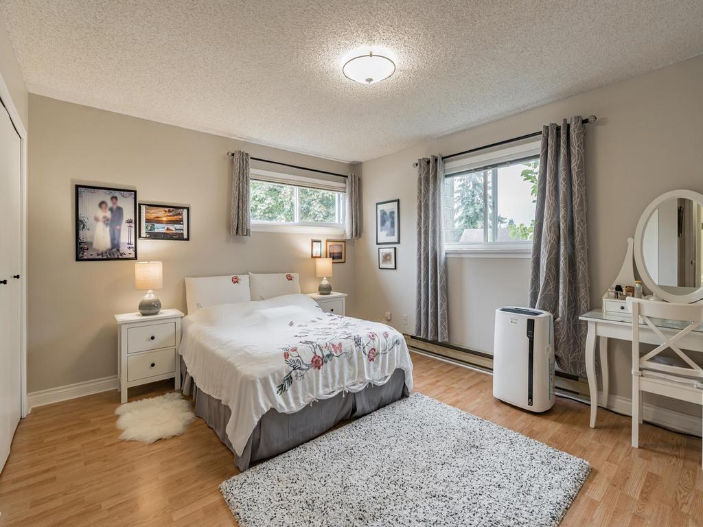 Listing Image for R3080984