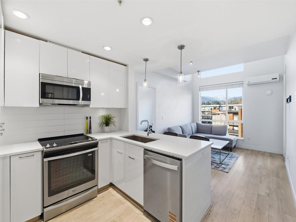 Listing Image for R3080985