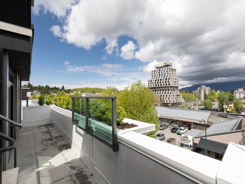 Listing Image for R3080994