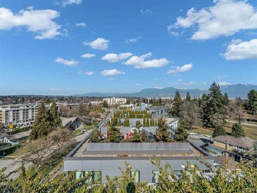 Listing Image for R3080998