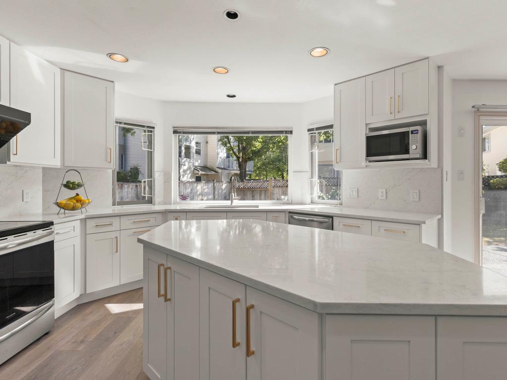 Listing Image for R3081020