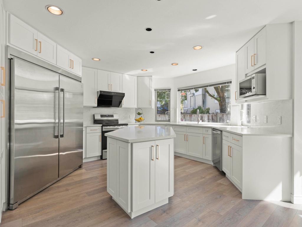 Listing Image for R3081020