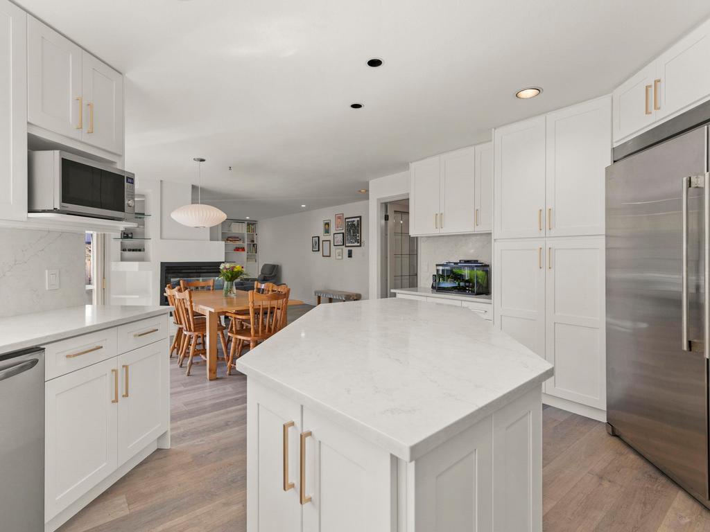 Listing Image for R3081020