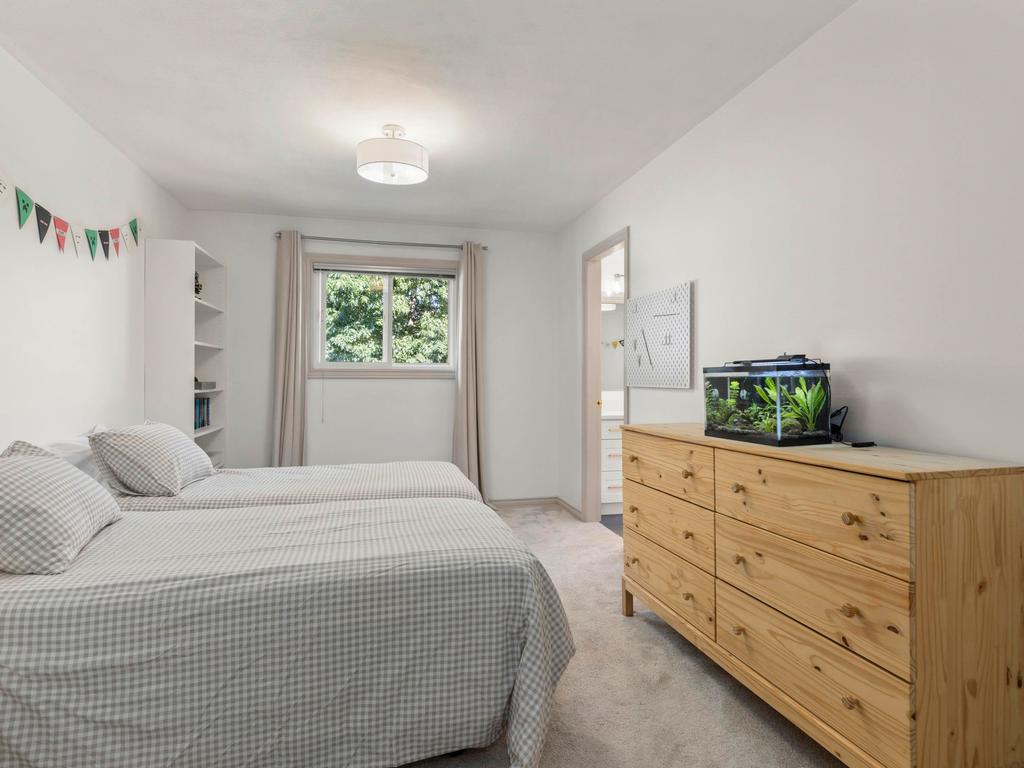 Listing Image for R3081020