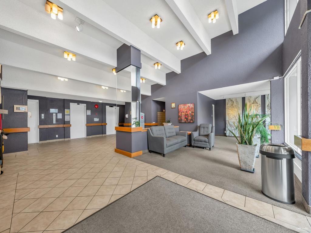 Listing Image for R3081595