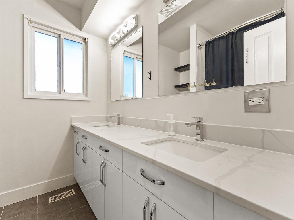 Listing Image for R3081758