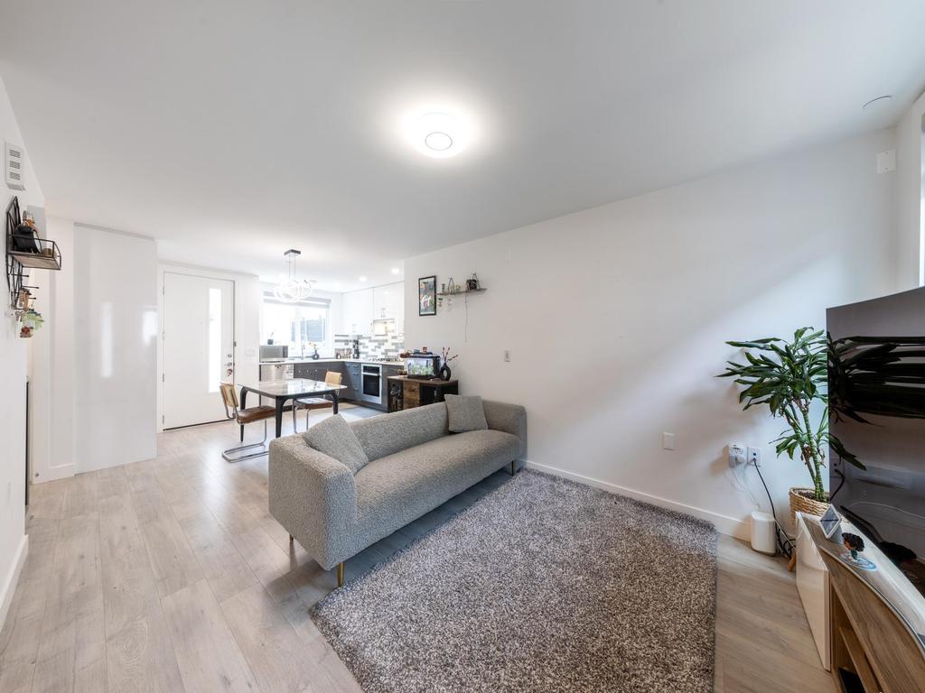 Listing Image for R3081836