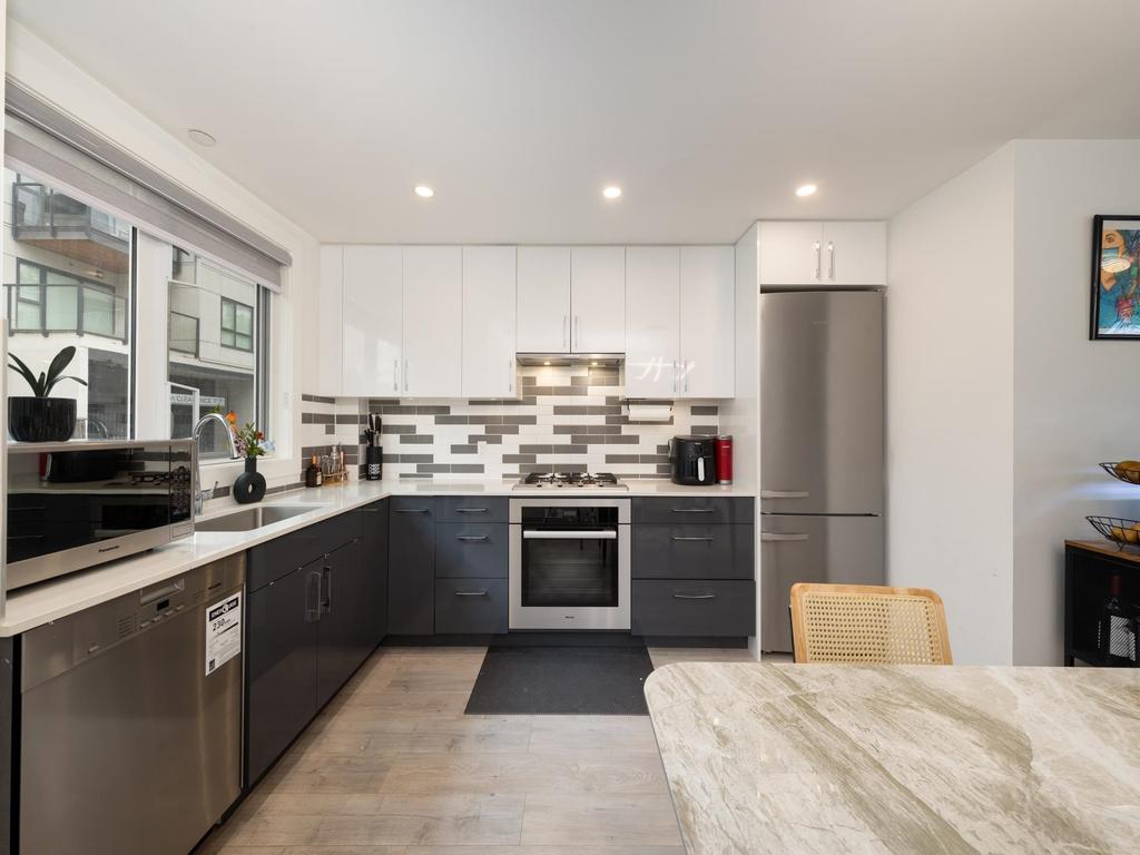 Listing Image for R3081836