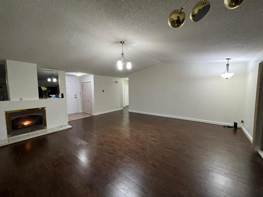 Listing Image for R3082079