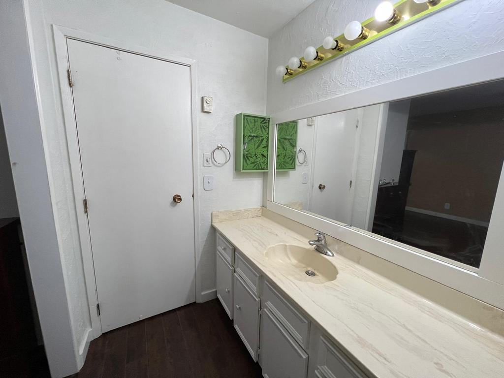 Listing Image for R3082079