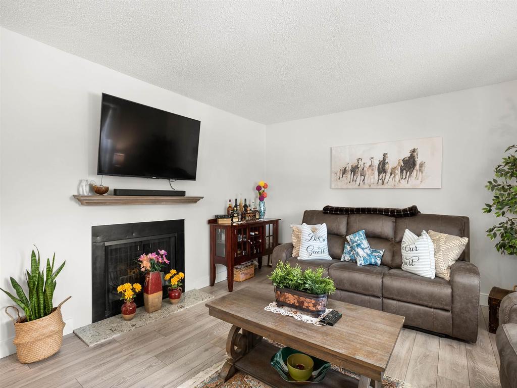 Listing Image for R3082104