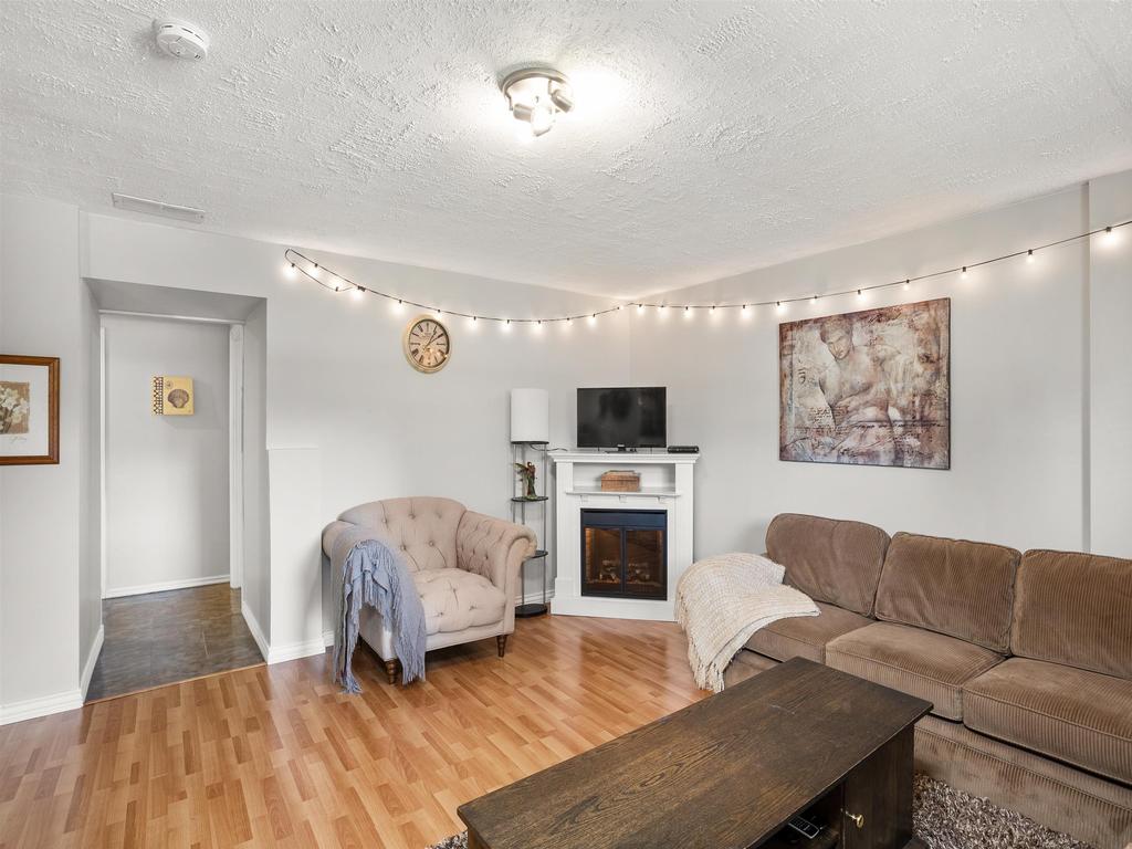 Listing Image for R3082104