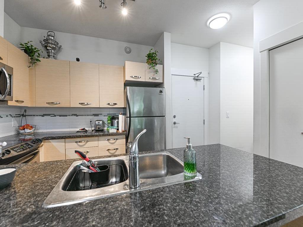 Listing Image for R3082138