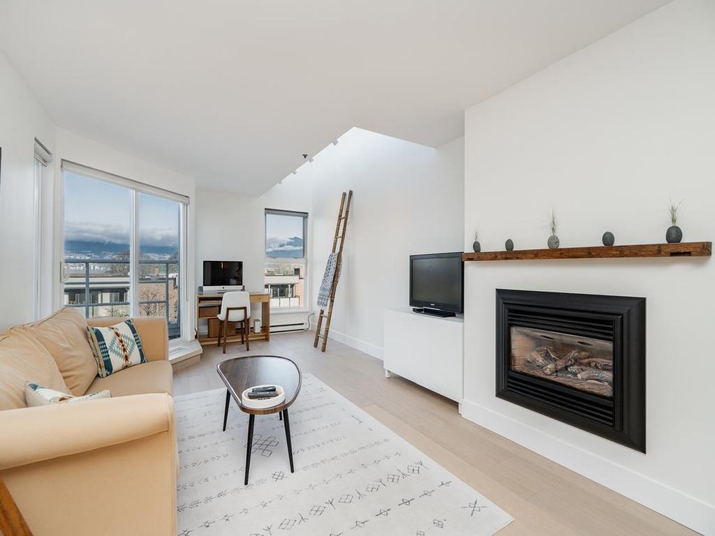 Listing Image for R3082168