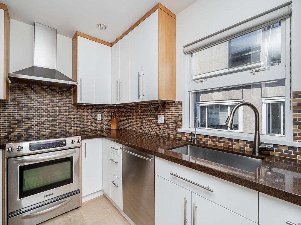 Listing Image for R3082168