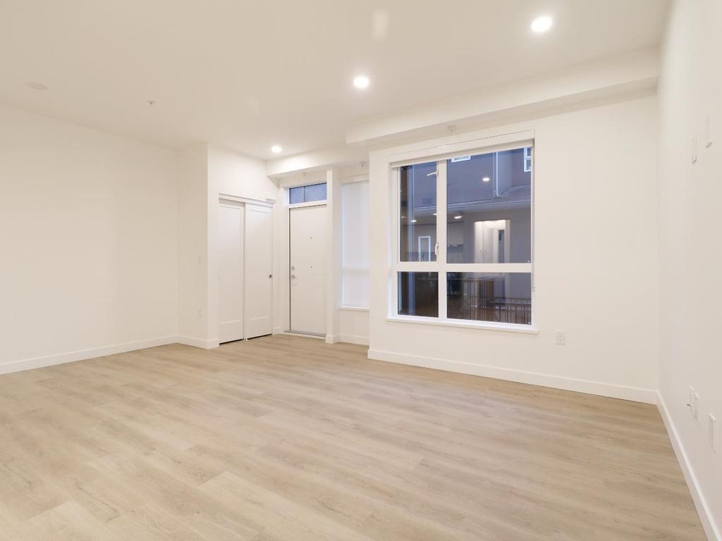 Listing Image for R3082267