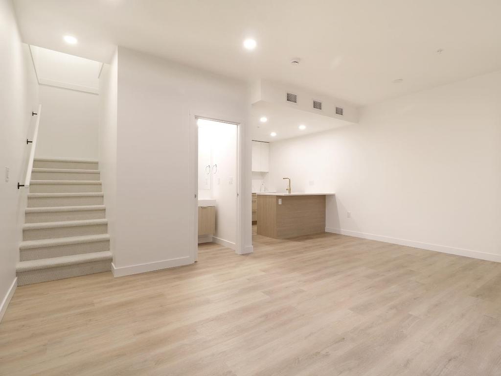 Listing Image for R3082267