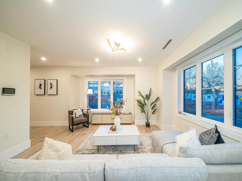 Listing Image for R3082339