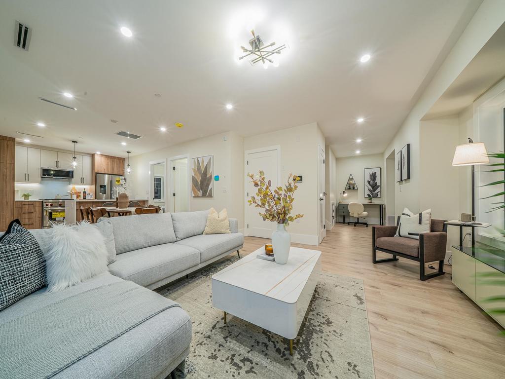 Listing Image for R3082339