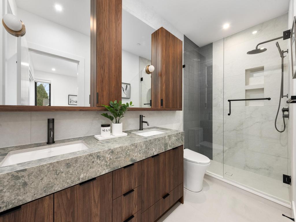 Listing Image for R3082356