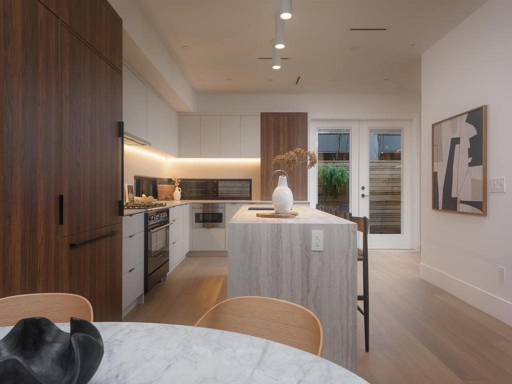 Listing Image for R3082356