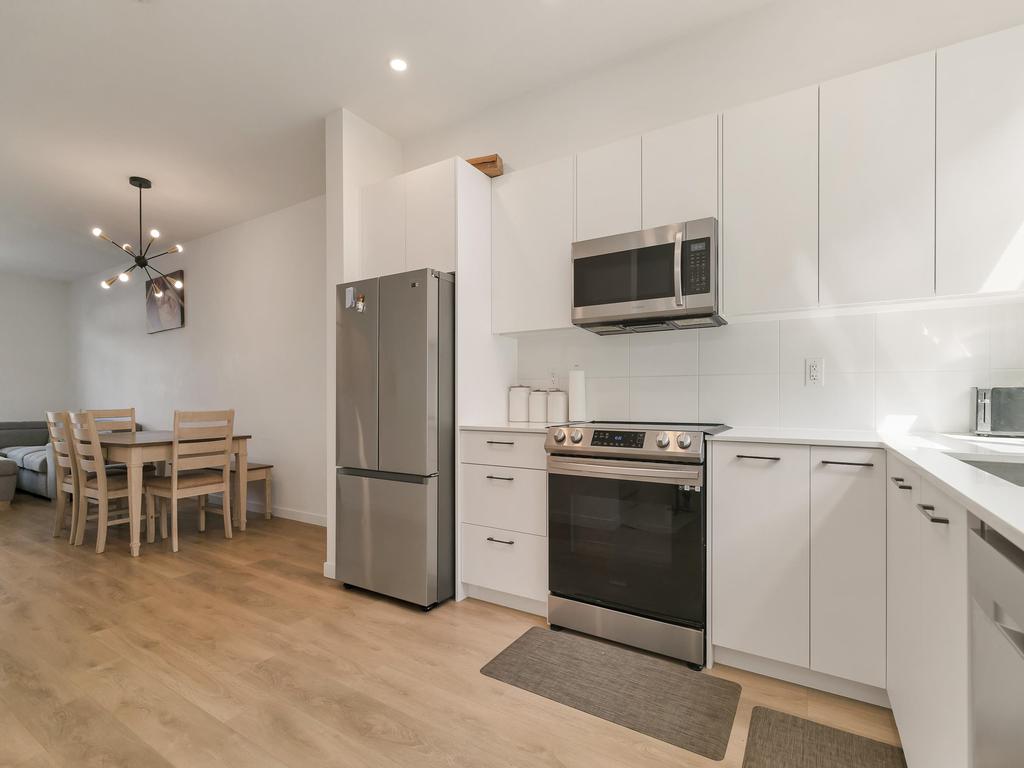 Listing Image for R3082442