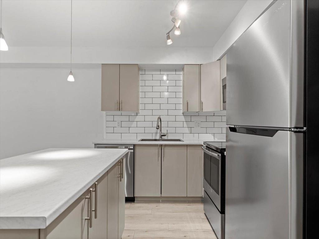 Listing Image for R3082734