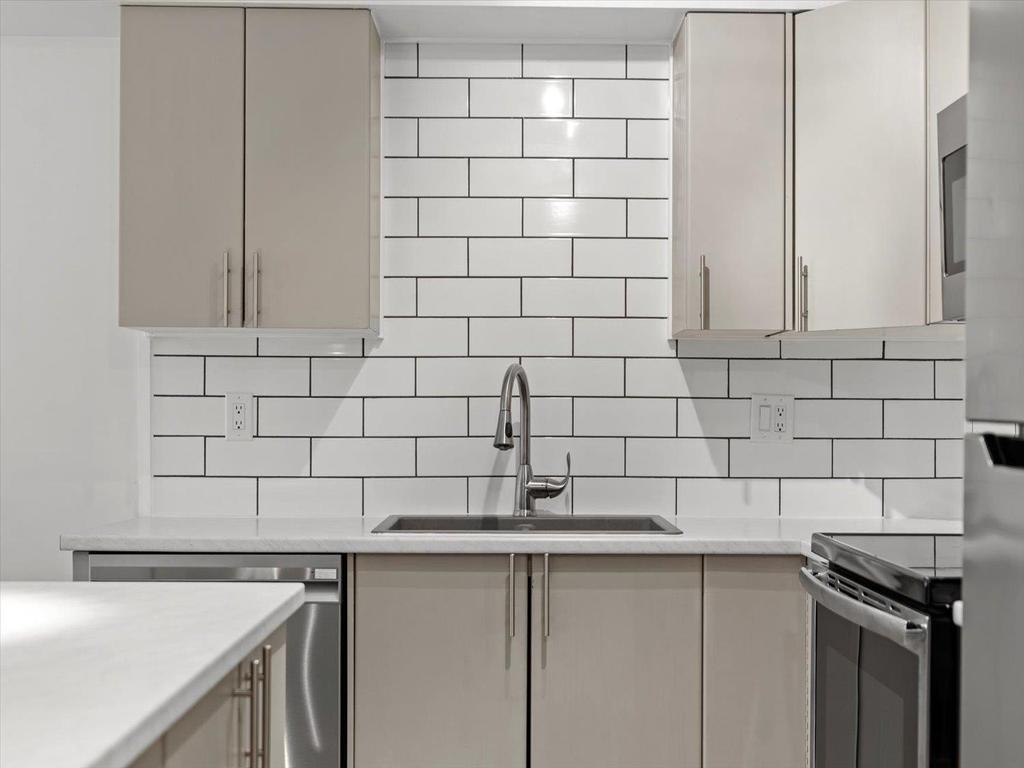 Listing Image for R3082734