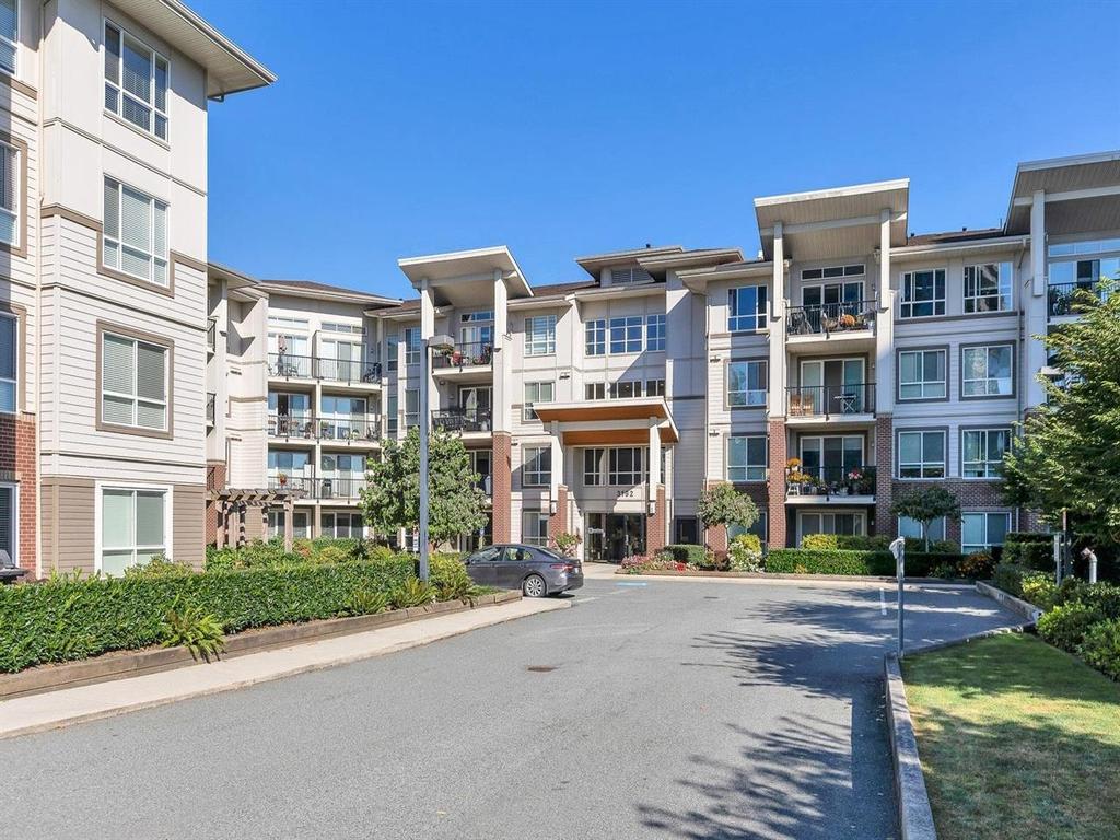 Listing Image for R3082852