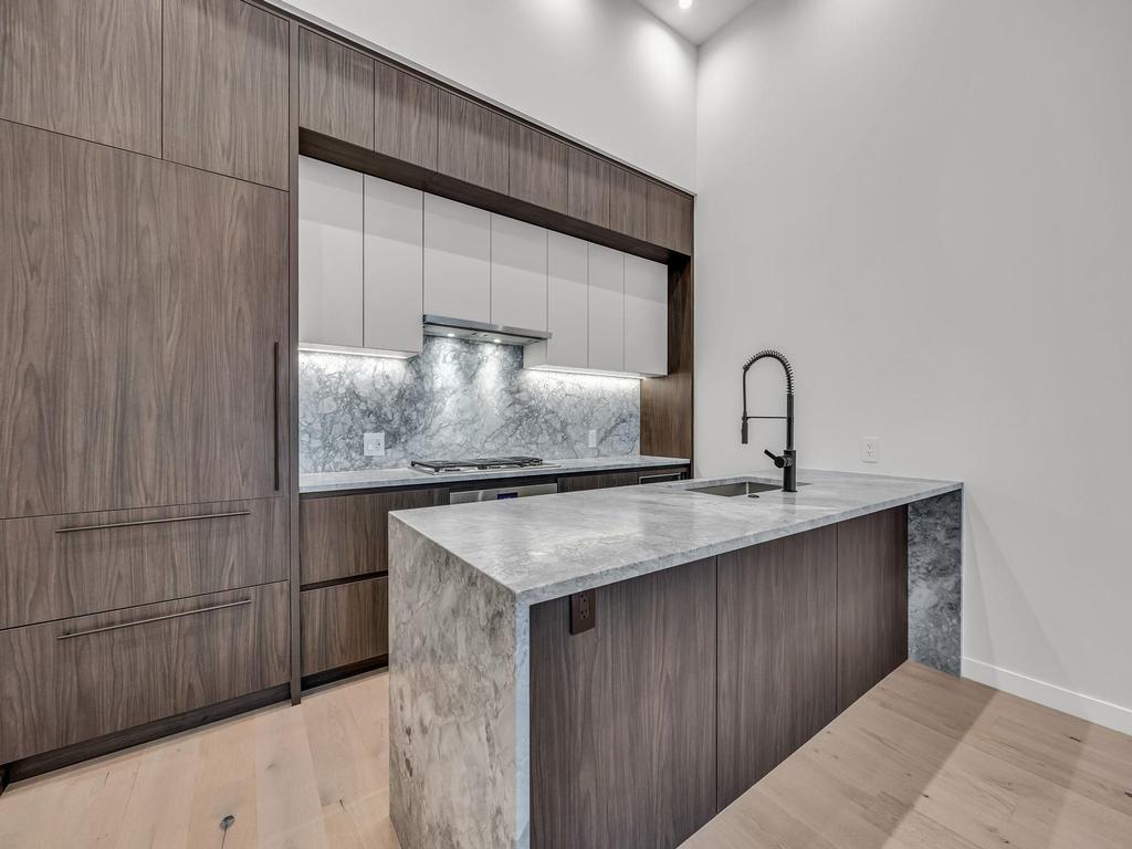 Listing Image for R3082975