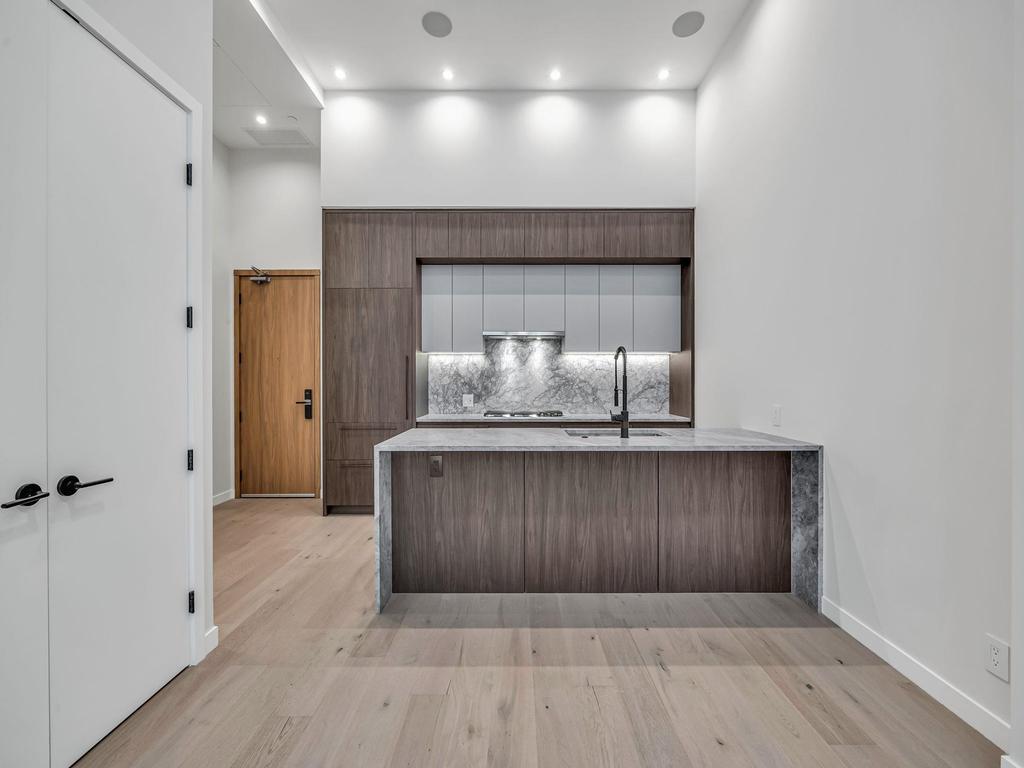 Listing Image for R3082975