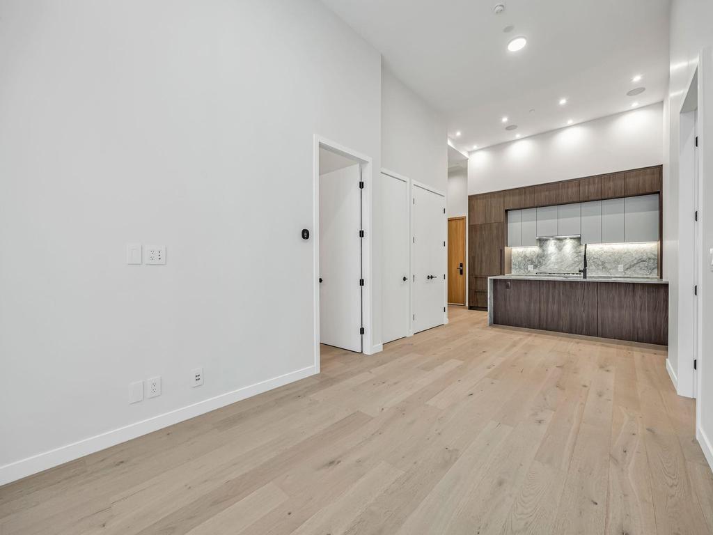 Listing Image for R3082975