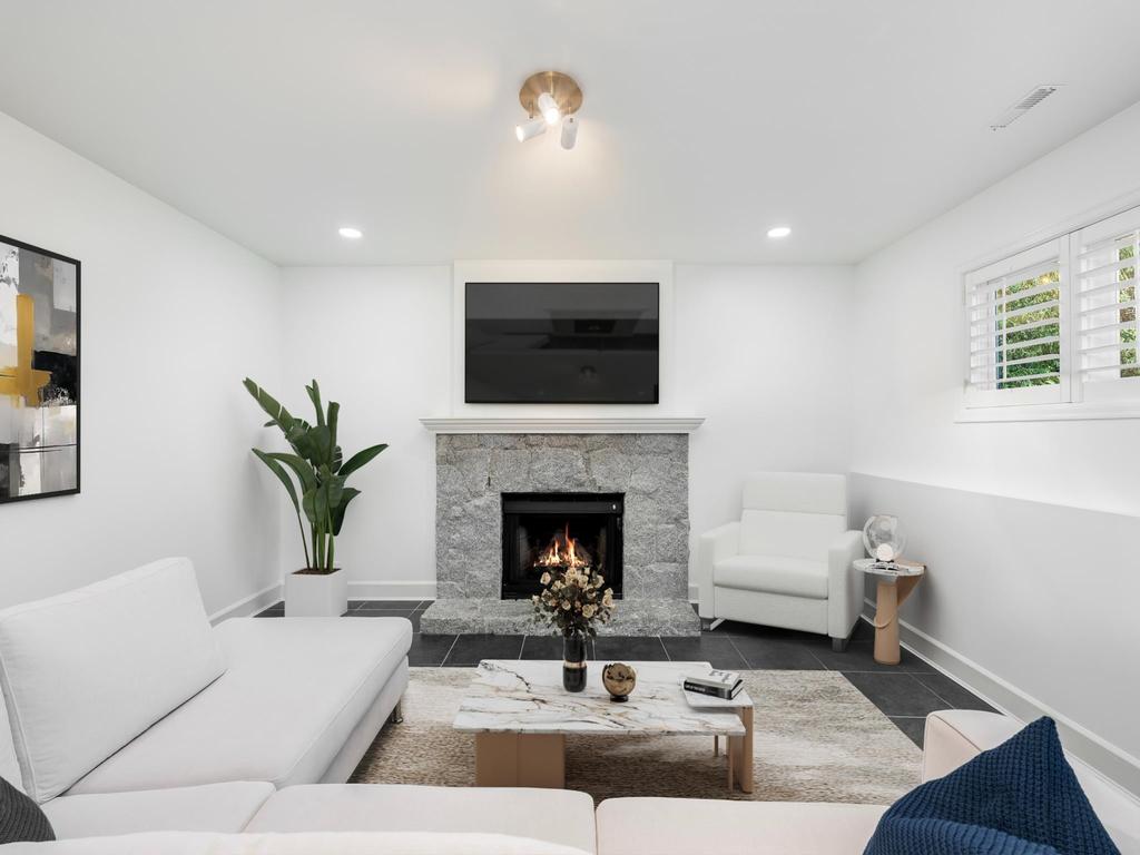 Listing Image for R3083023