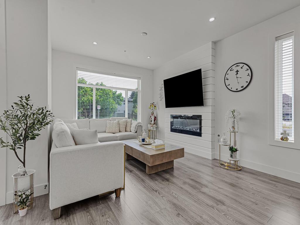 Listing Image for R3083148